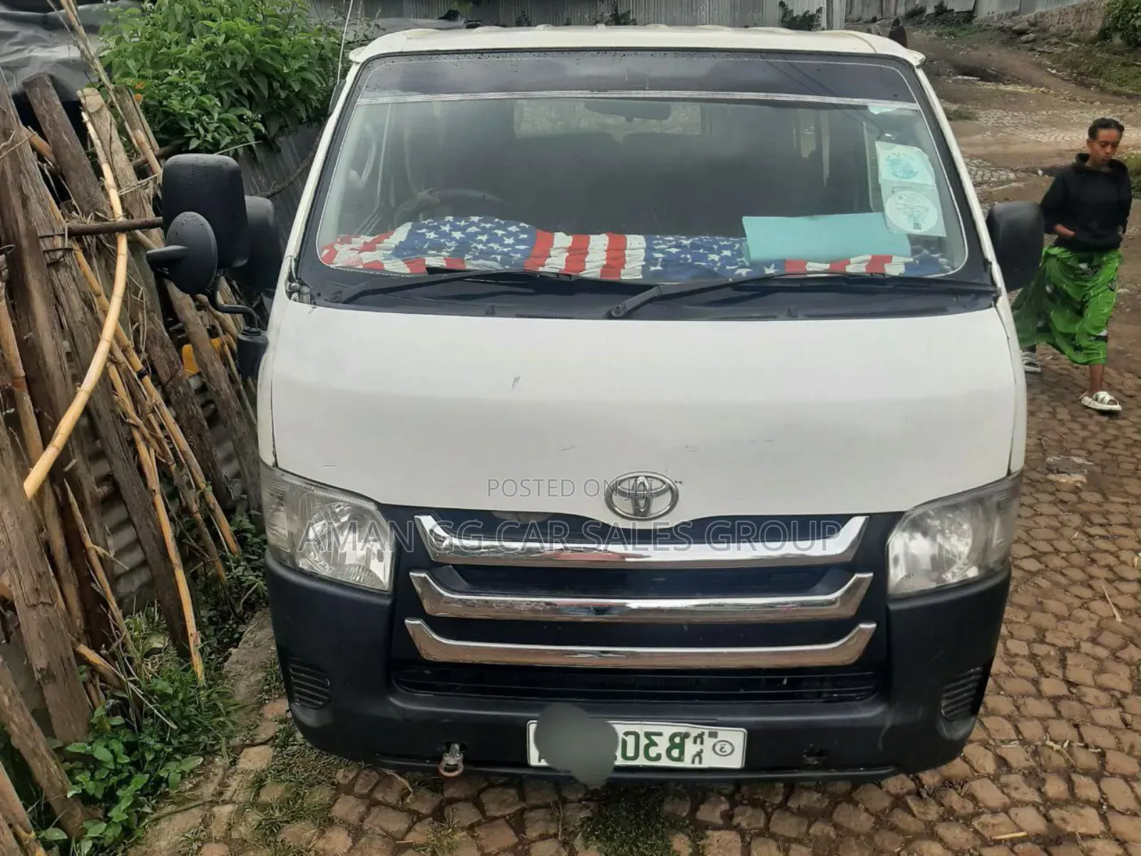 Toyota HiAce 2007 White