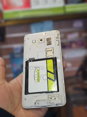 Samsung Galaxy J5 8 GB Black