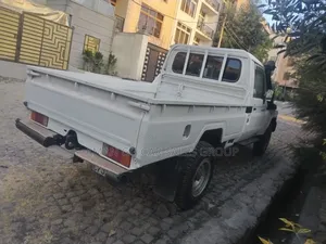 Toyota Land Cruiser 2011 White