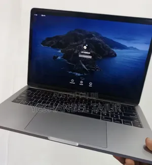 New Laptop Apple MacBook Pro 2017 8GB Intel Core I5 SSD 128GB