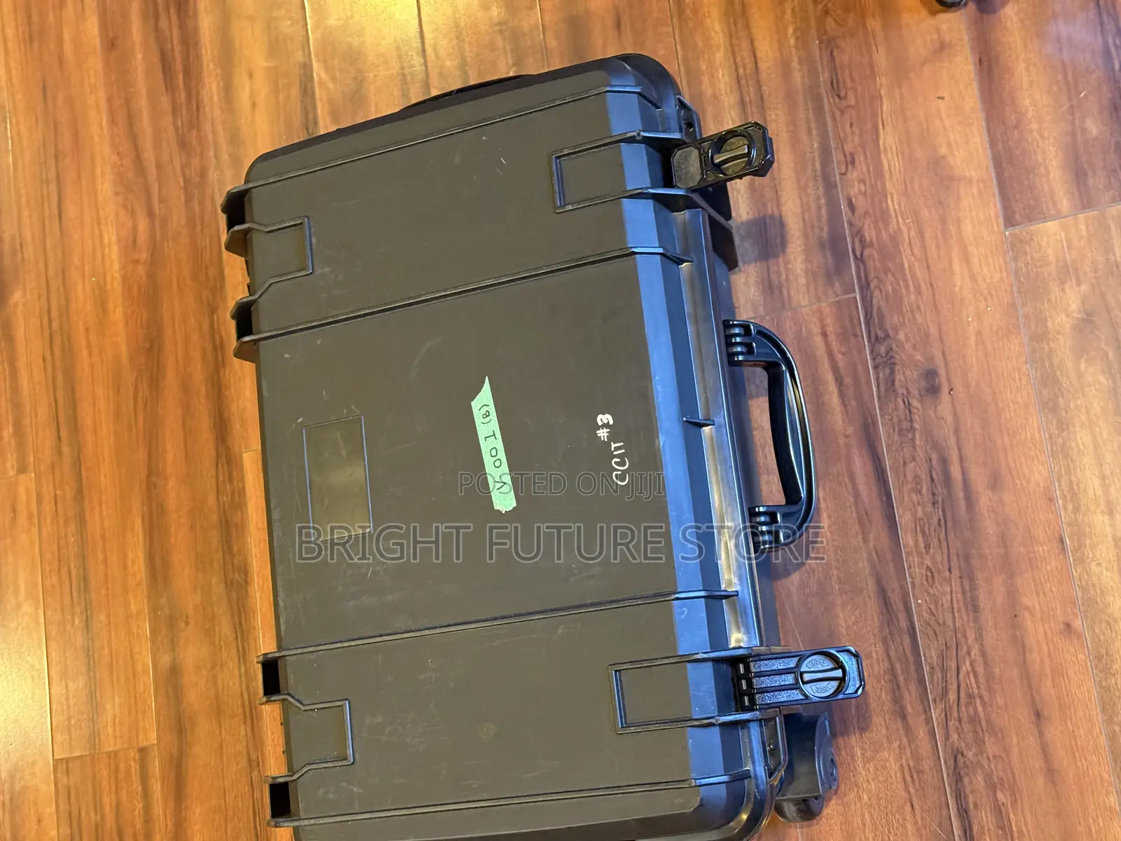 Canon Eos C200 Cinema Camera Kit With Accessories