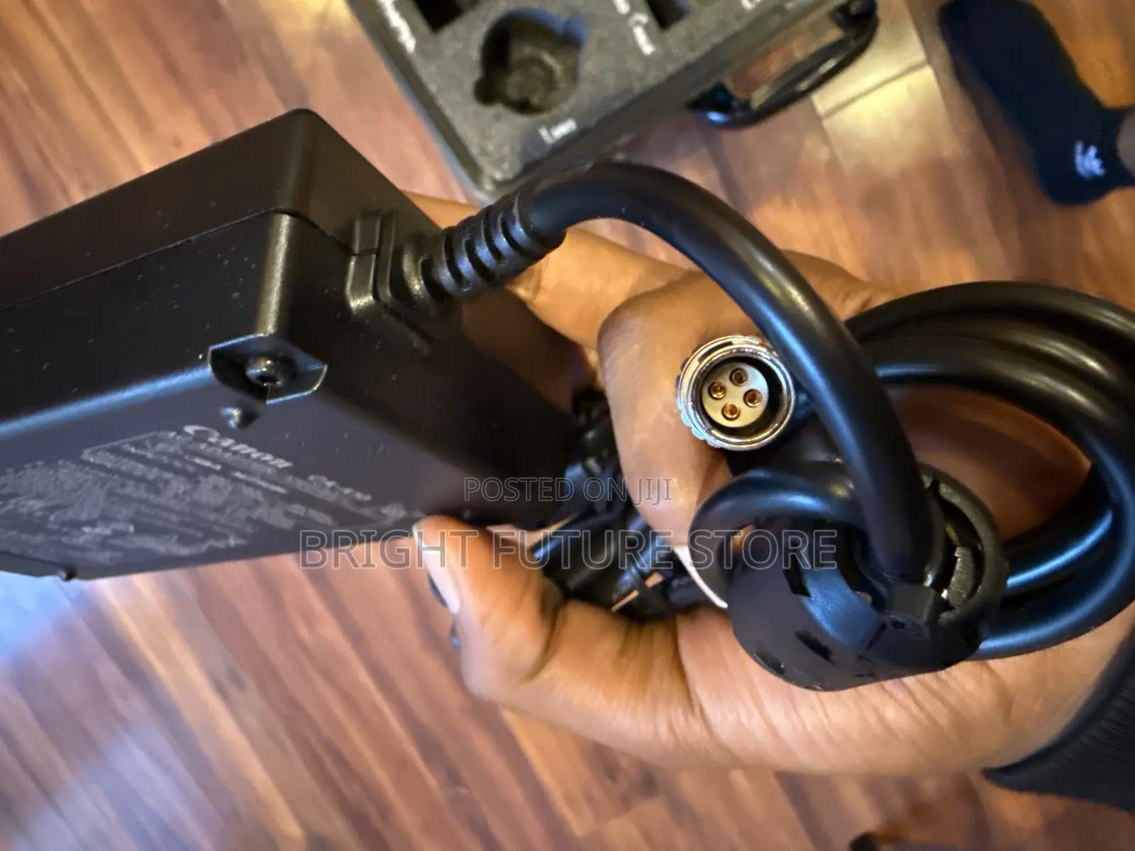 Canon Eos C200 Cinema Camera Kit With Accessories