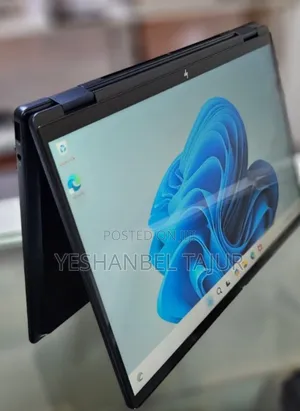 New Laptop HP OmniBook 5 Flip 16GB Intel Core Ultra 7 SSD 1T