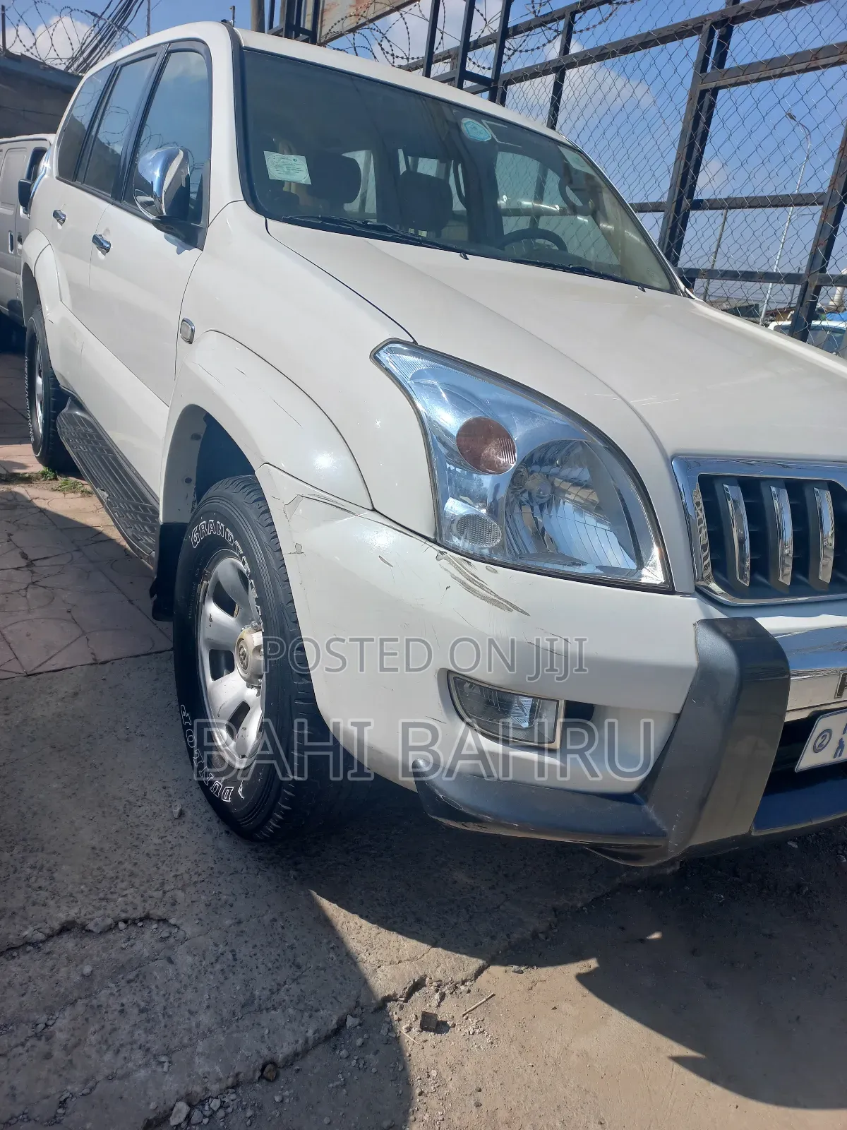 Toyota Land Cruiser PRADO 2003 White