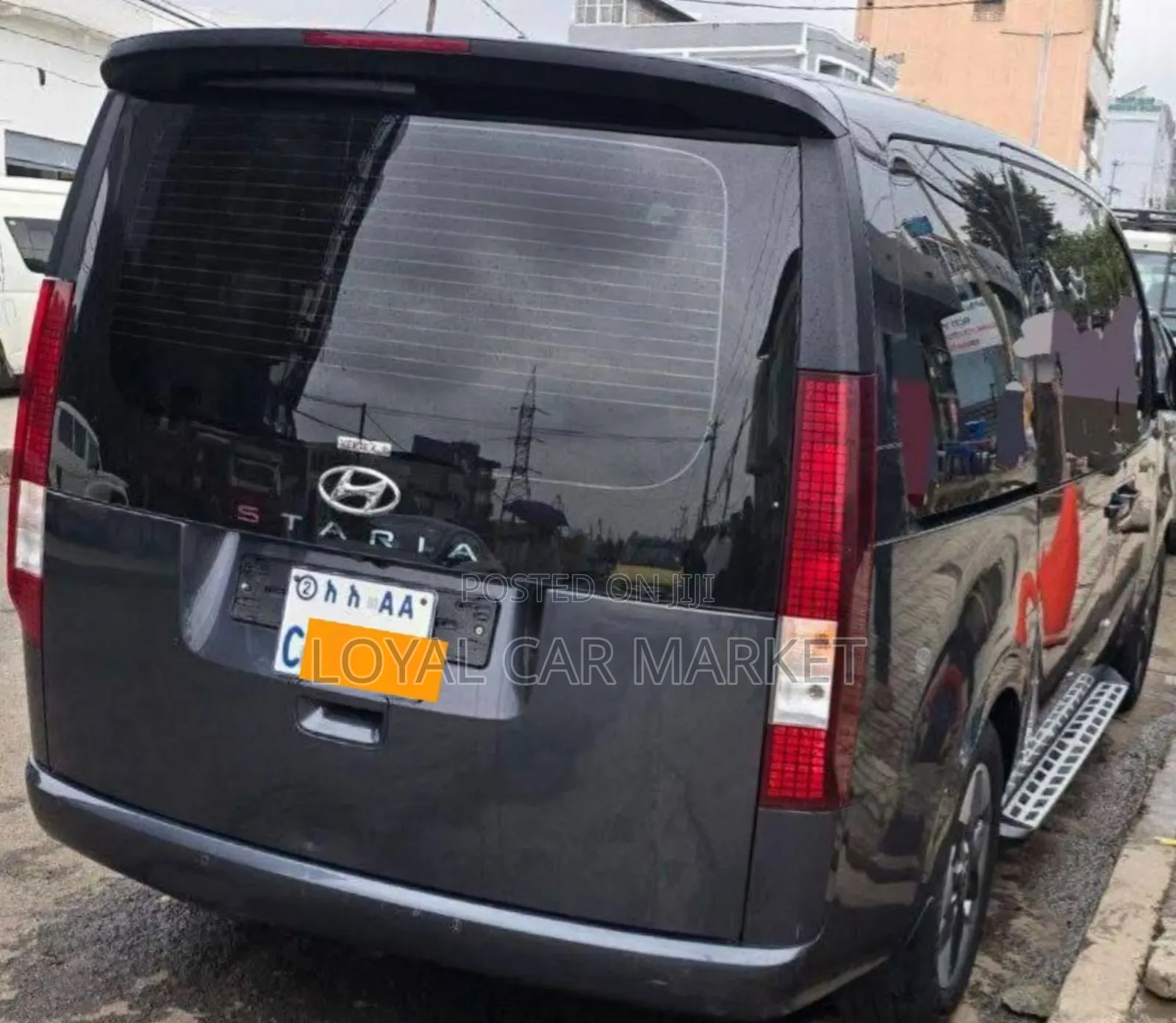 Hyundai Staria 2023 Gray