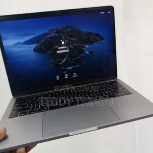 New Laptop Apple MacBook Pro 2017 8GB Intel Core I5 SSD 128GB