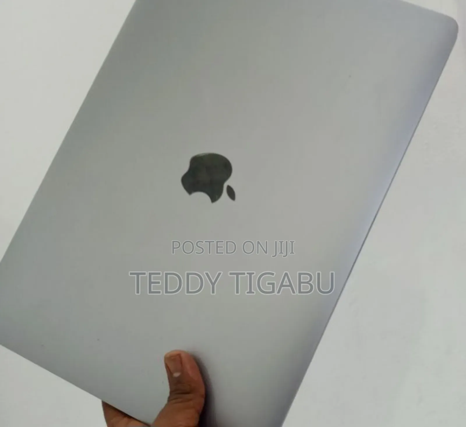 New Laptop Apple MacBook Pro 2017 8GB Intel Core I5 SSD 128GB