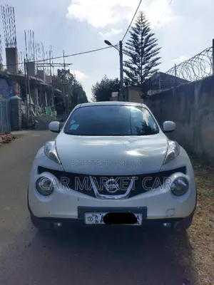 Photo - Nissan Juke SV Automatic 2012 White