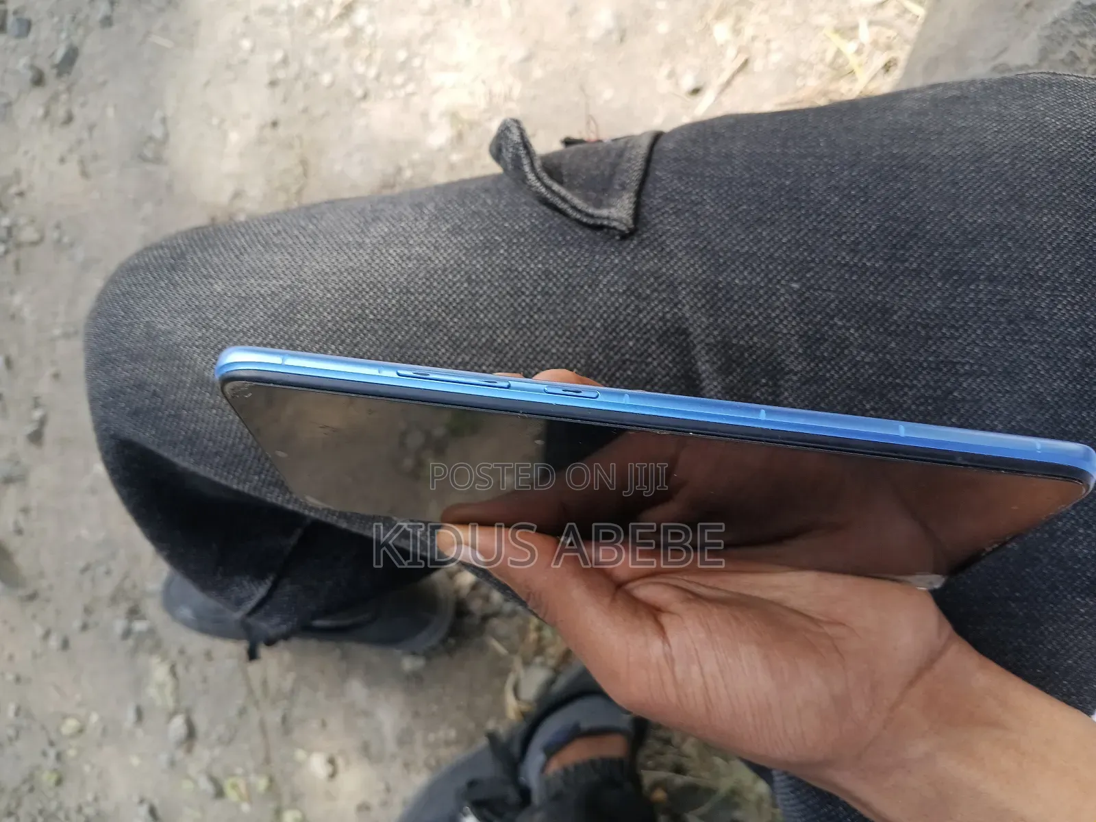 Mobile Phone 128 GB Red