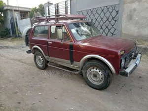 Photo - Lada Niva 1987 Red