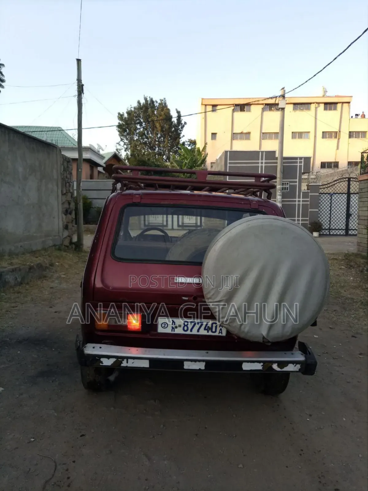 Lada Niva 1987 Red