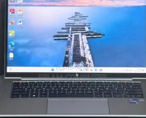 New Laptop HP ZBook Firefly 16 G10 32GB Intel Core I7 SSD 512GB