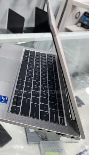 New Laptop HP EliteBook 830 G7 16GB Intel Core I5 SSD 512GB