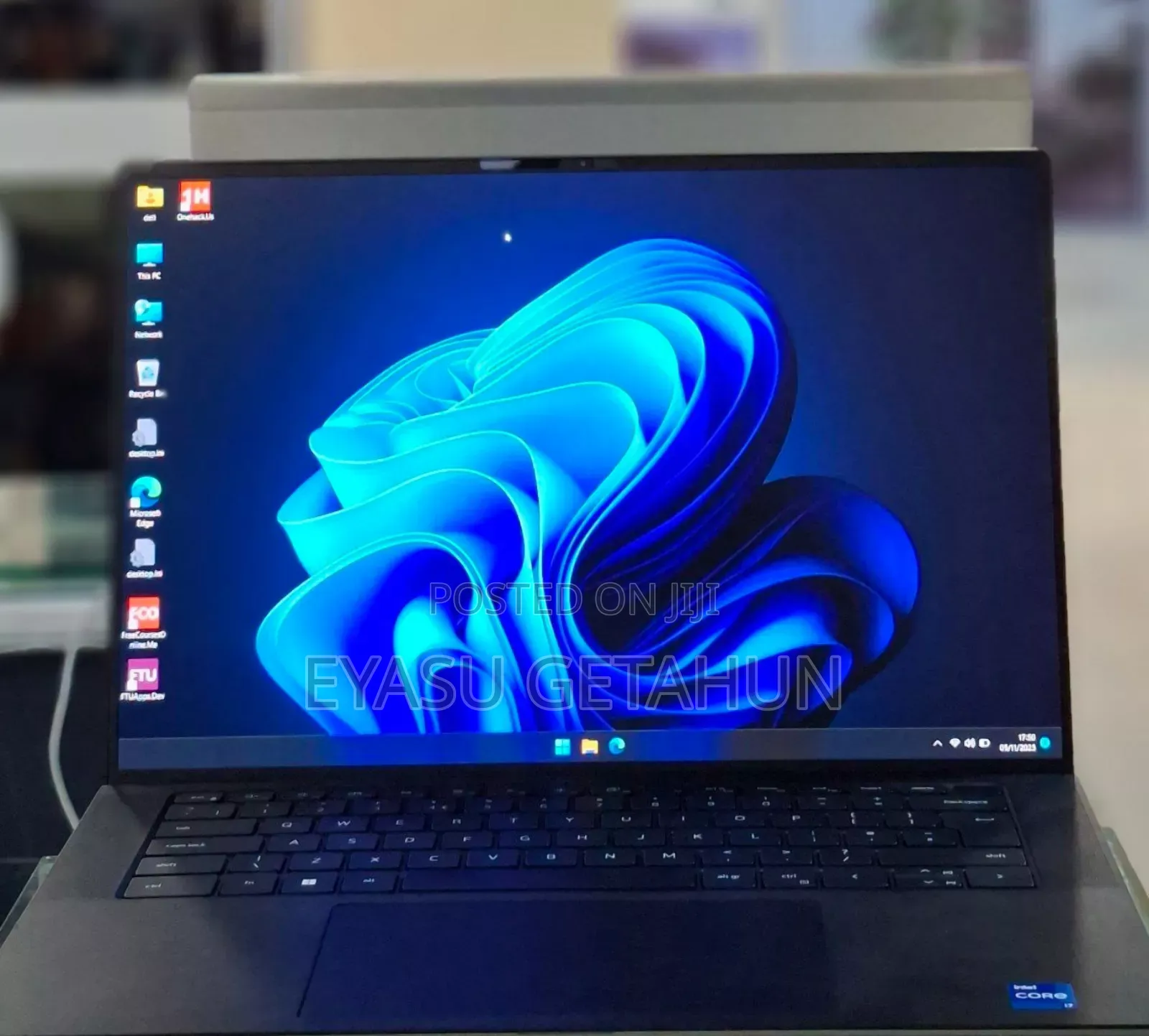 New Laptop Dell Precision 5570 16GB Intel Core I7 SSD 512GB