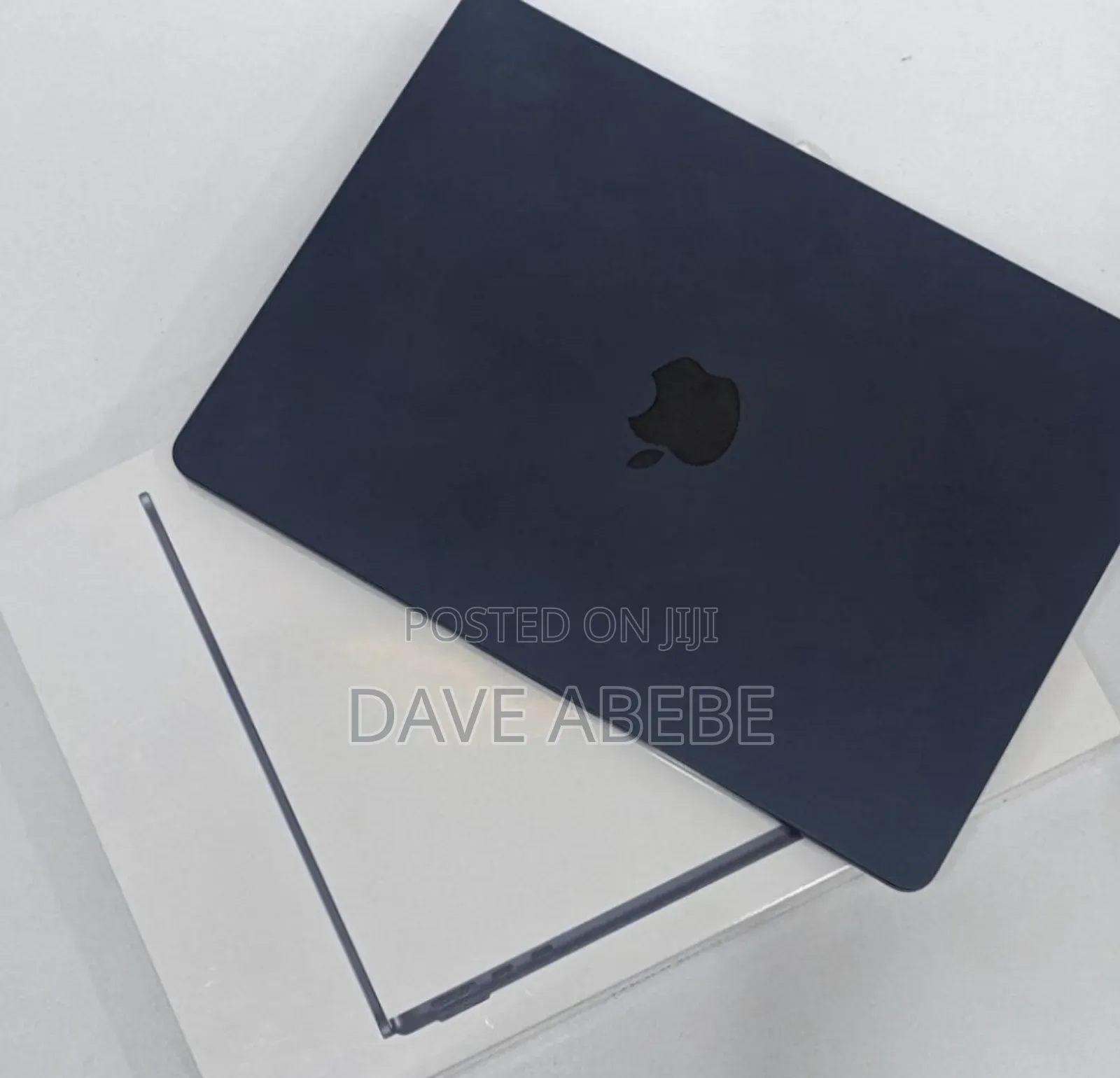 New Laptop Apple MacBook Air 2022 M2 8GB Apple M2 SSD 512GB