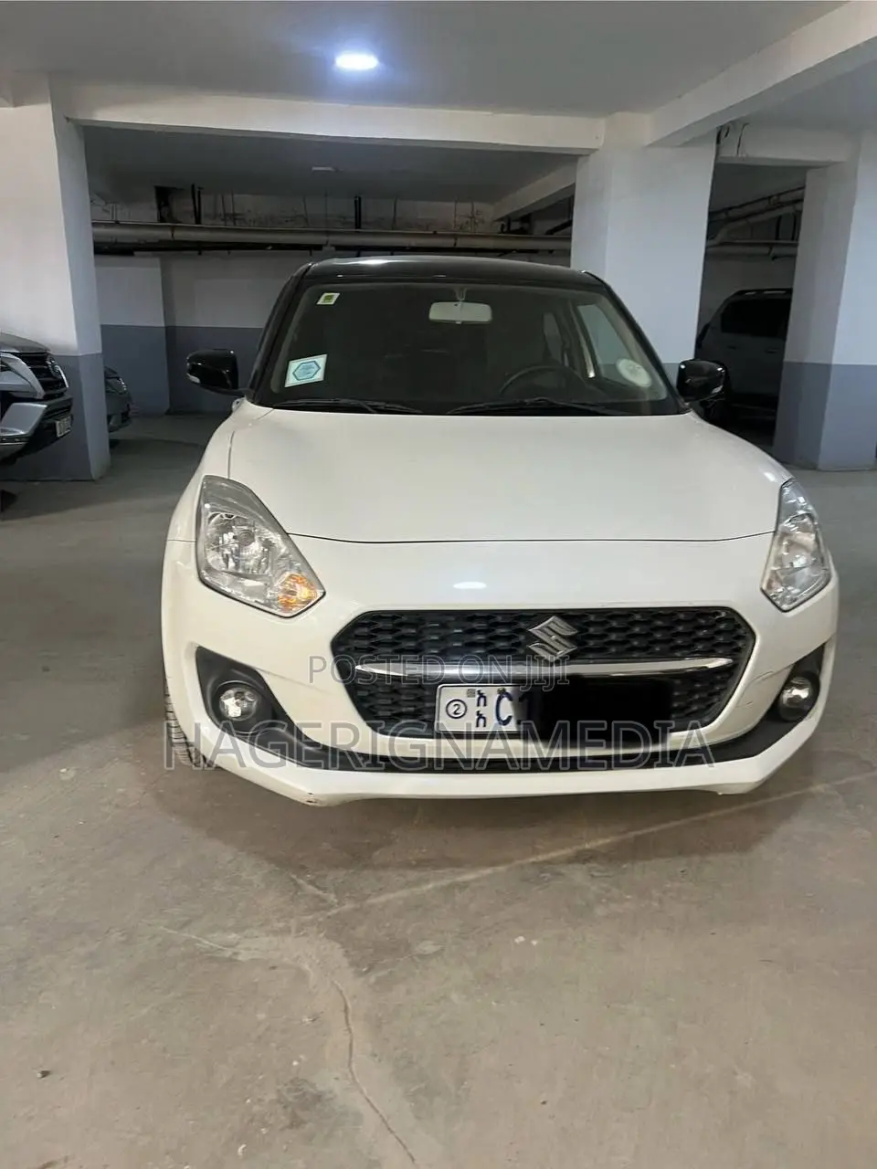 Suzuki Swift 2022 White