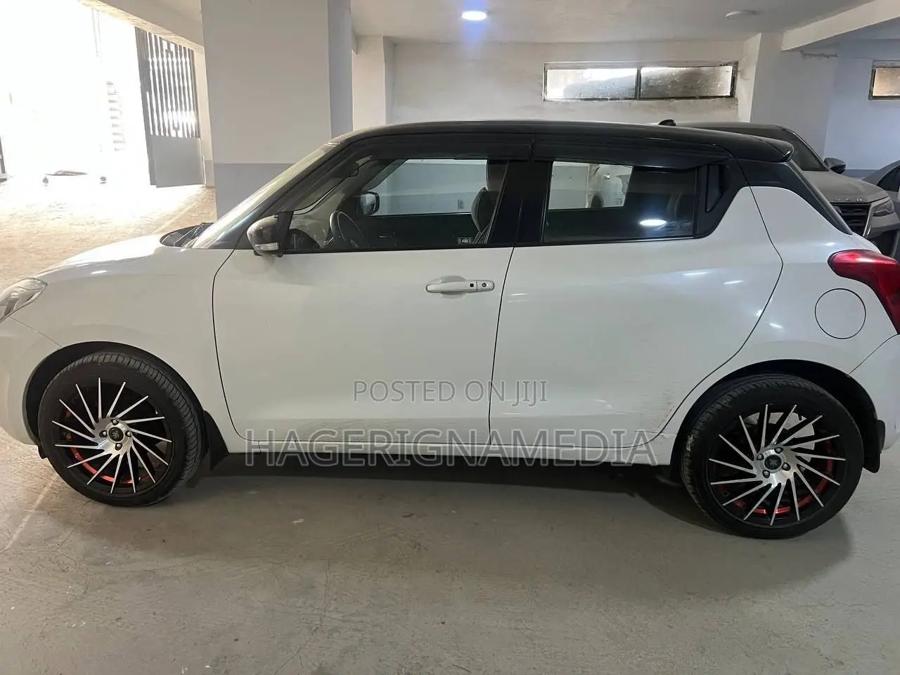 Suzuki Swift 2022 White