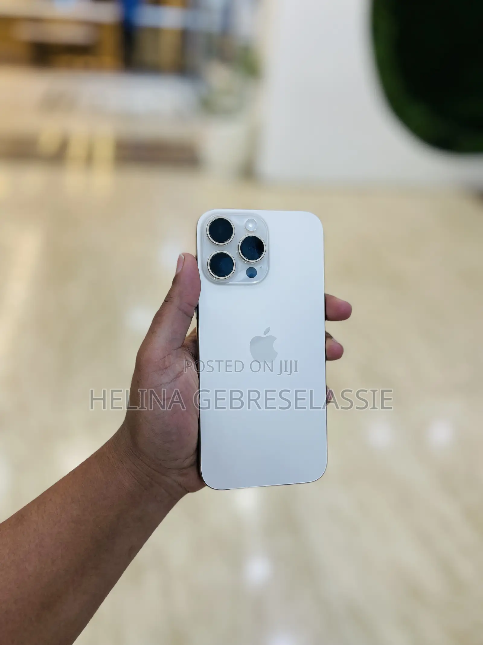 Apple iPhone 16 Pro Max 256 GB Gold