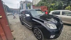 Toyota Land Cruiser 2011 Black