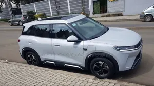 BYD Yuan Up 2025 Silver