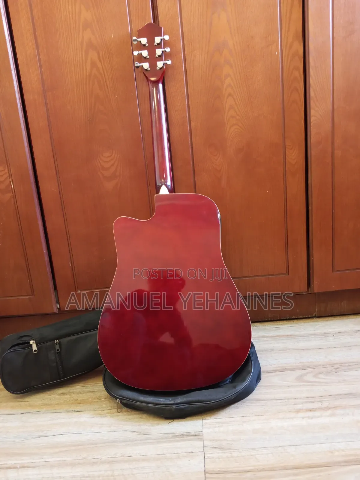 Yamaha F340 Semi Acoustic Guitar