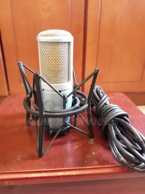 Akg P220 Studio Microphone