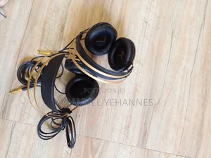 Akg Closed Back Studio Headphones