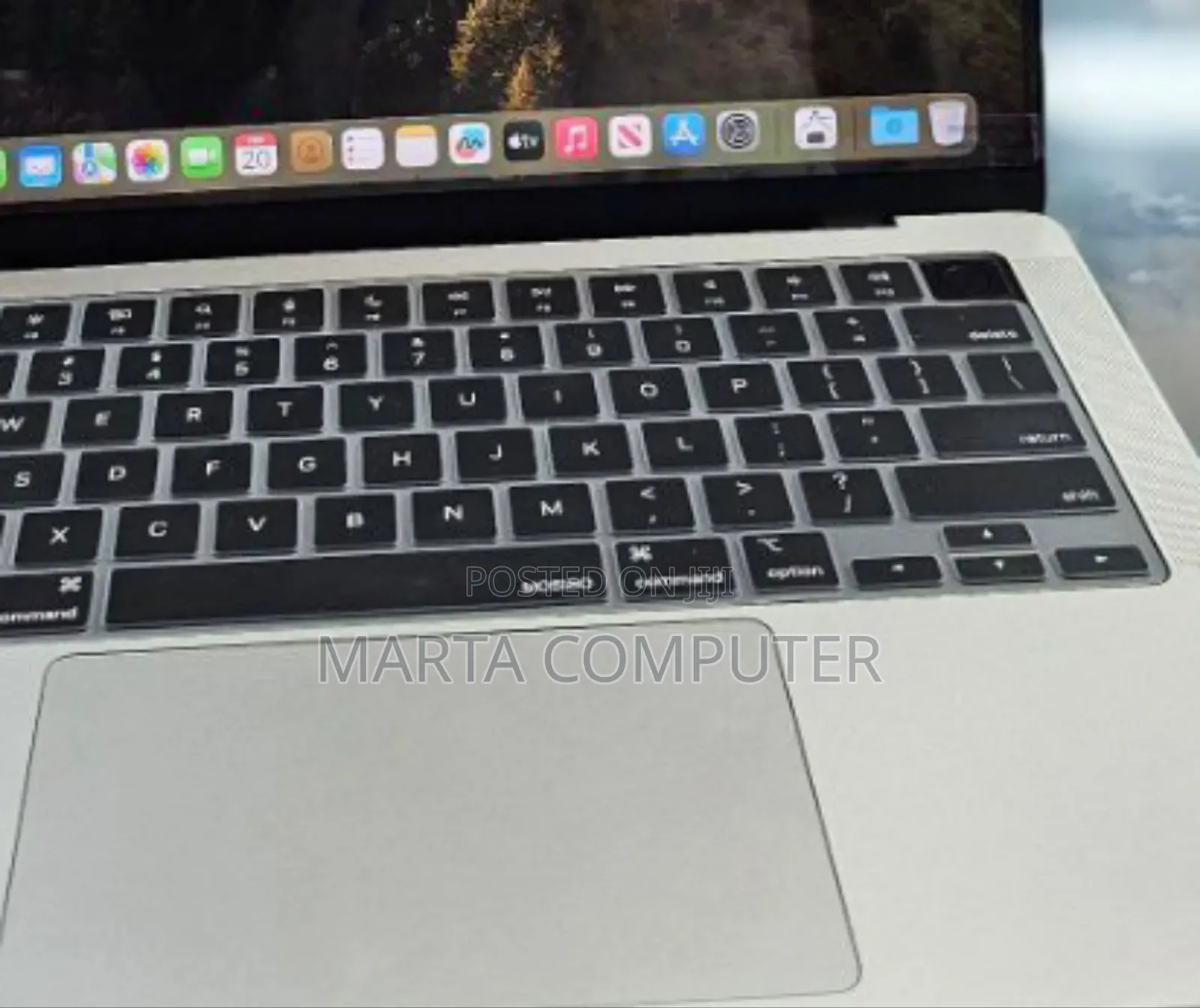 New Laptop Apple MacBook Pro M1 8GB Apple M3 SSD 512GB