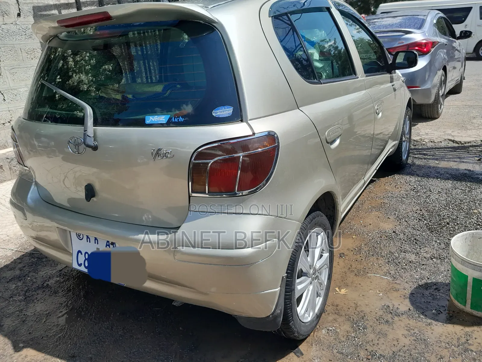 Toyota Vitz 1.0 FWD 5dr 2004 Gold