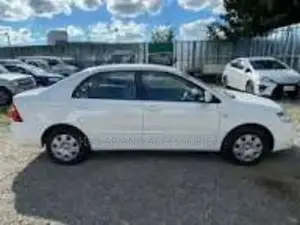 Toyota Corolla Sedan 2005 White