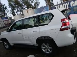 Toyota Land Cruiser 2014 White