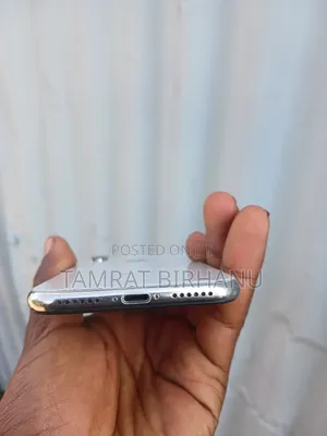 Photo - Apple iPhone X 256 GB White