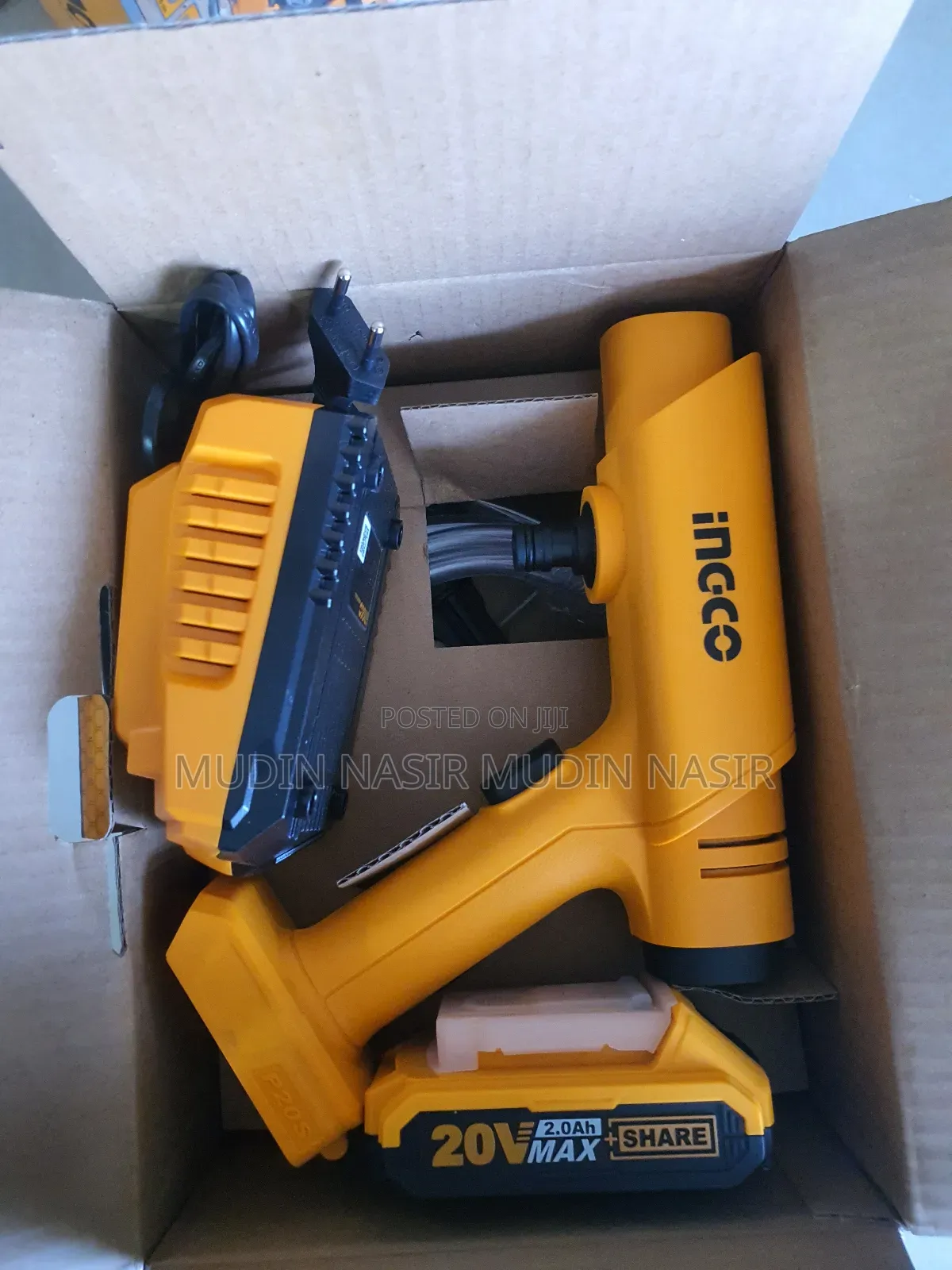 Cordless Pressure Washer