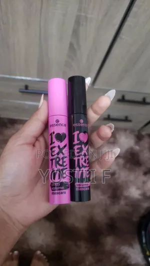 Photo - Essence Mascara