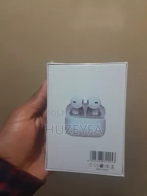 Photo - Ear Phone Pode