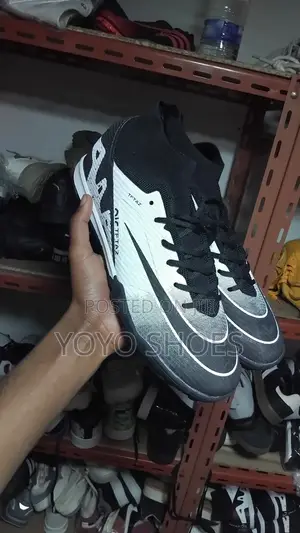 New Nike Futsal Boots Foot Ball Shoes