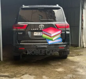 Toyota Land Cruiser 2022 Matt Black