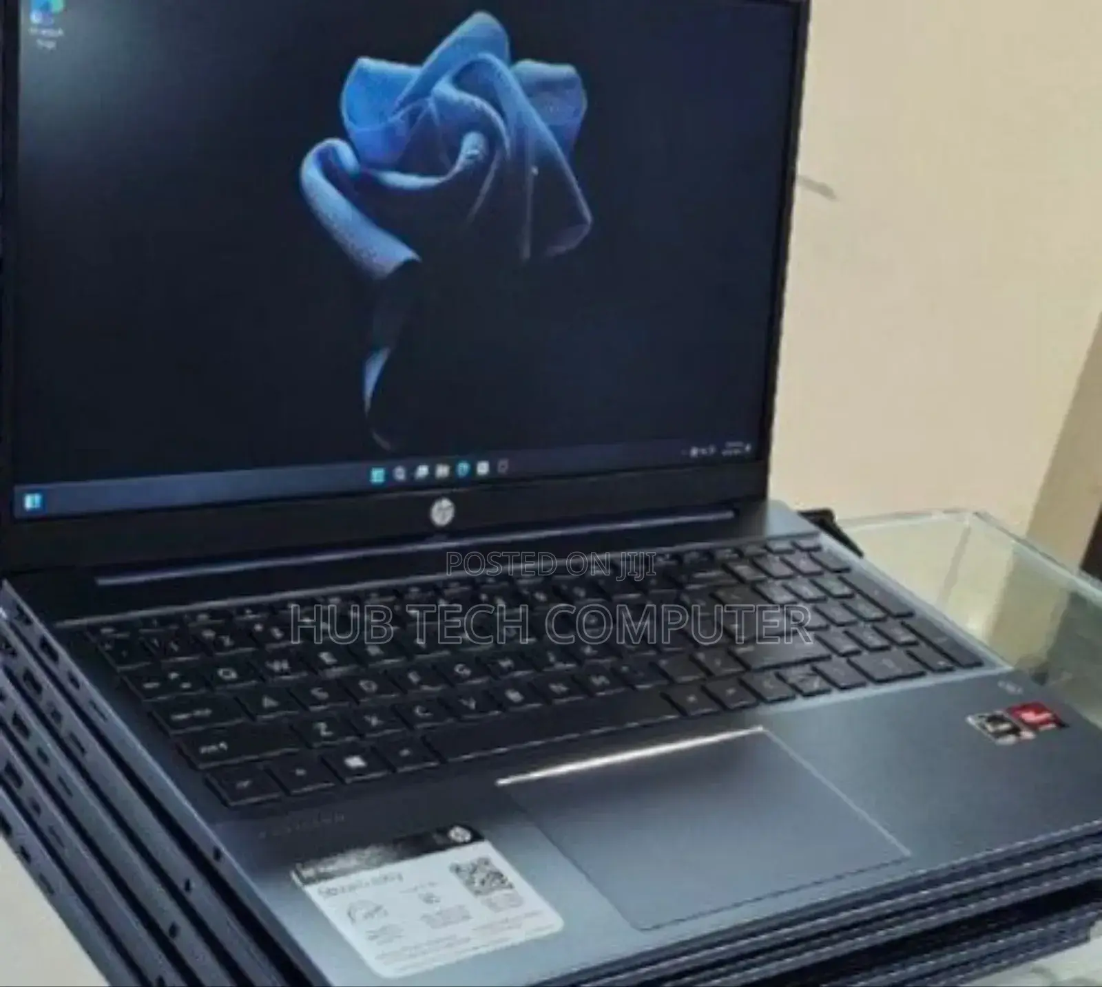 New Laptop HP Pavilion 15 8GB AMD Ryzen 5 SSD 512GB