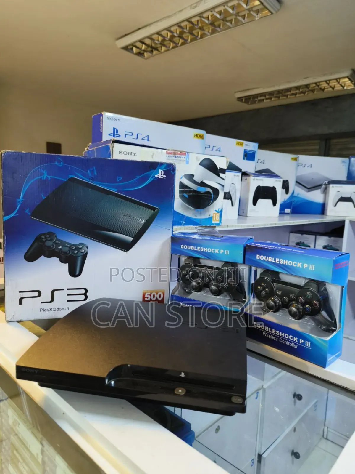 Playstation 3 Slim ከካርቶኑ ጋር የመጣ