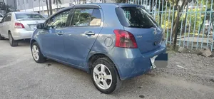 Toyota Vitz 1.0 FWD 5dr 2005 Blue