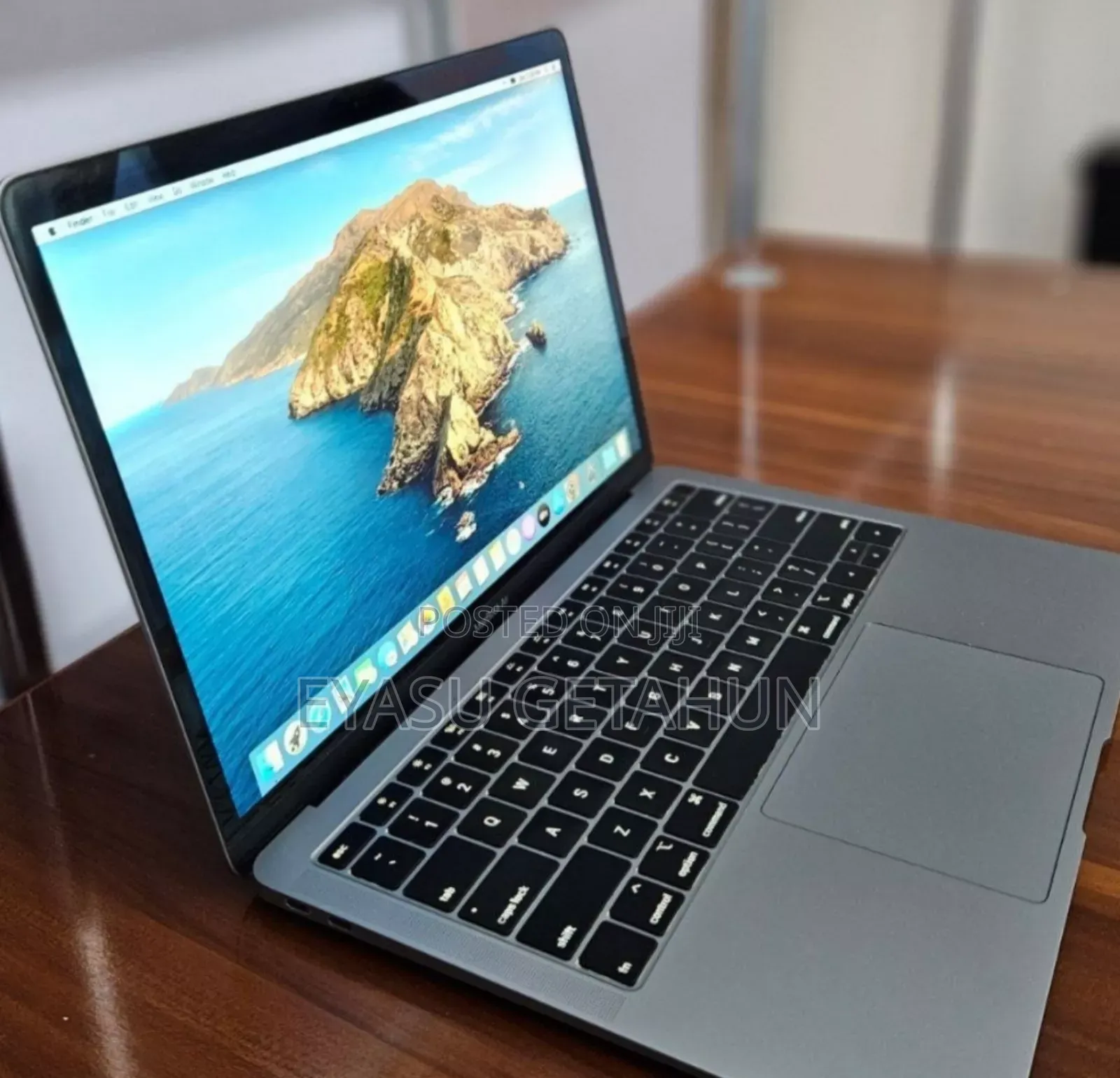 New Laptop Apple MacBook Air 2019 8GB Intel Core I5 SSD 128GB