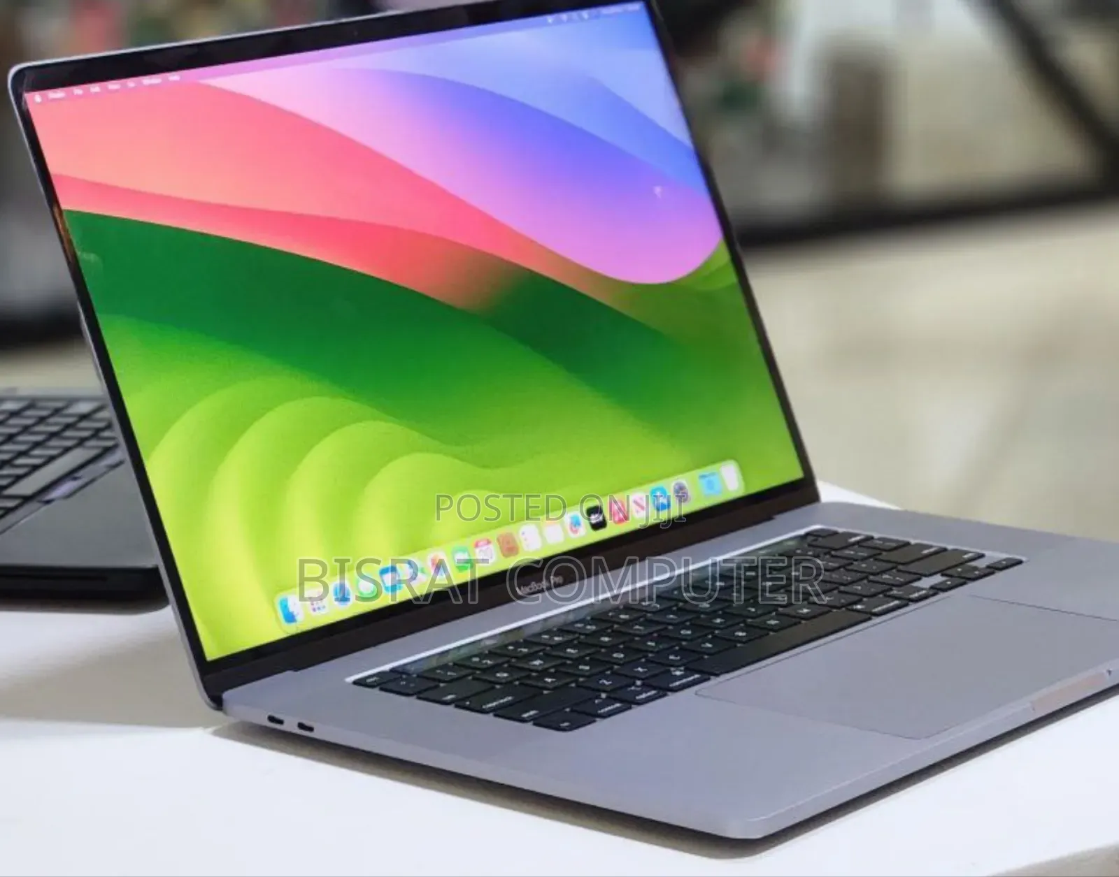 New Laptop Apple MacBook Pro 2019 32GB Intel Core I9 SSD 1T