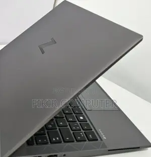 New Laptop HP ZBook Firefly G8 16GB Intel Core I7 SSD 1T