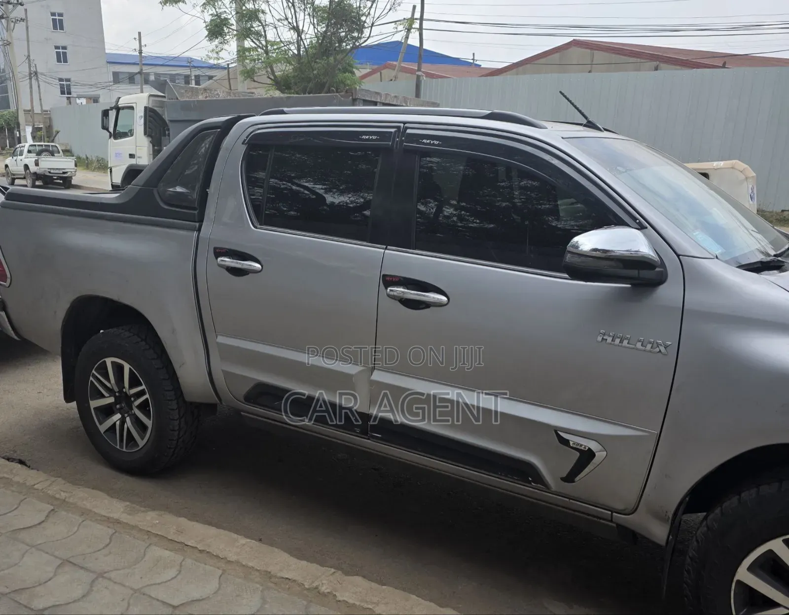 Toyota Hilux 2019 Silver