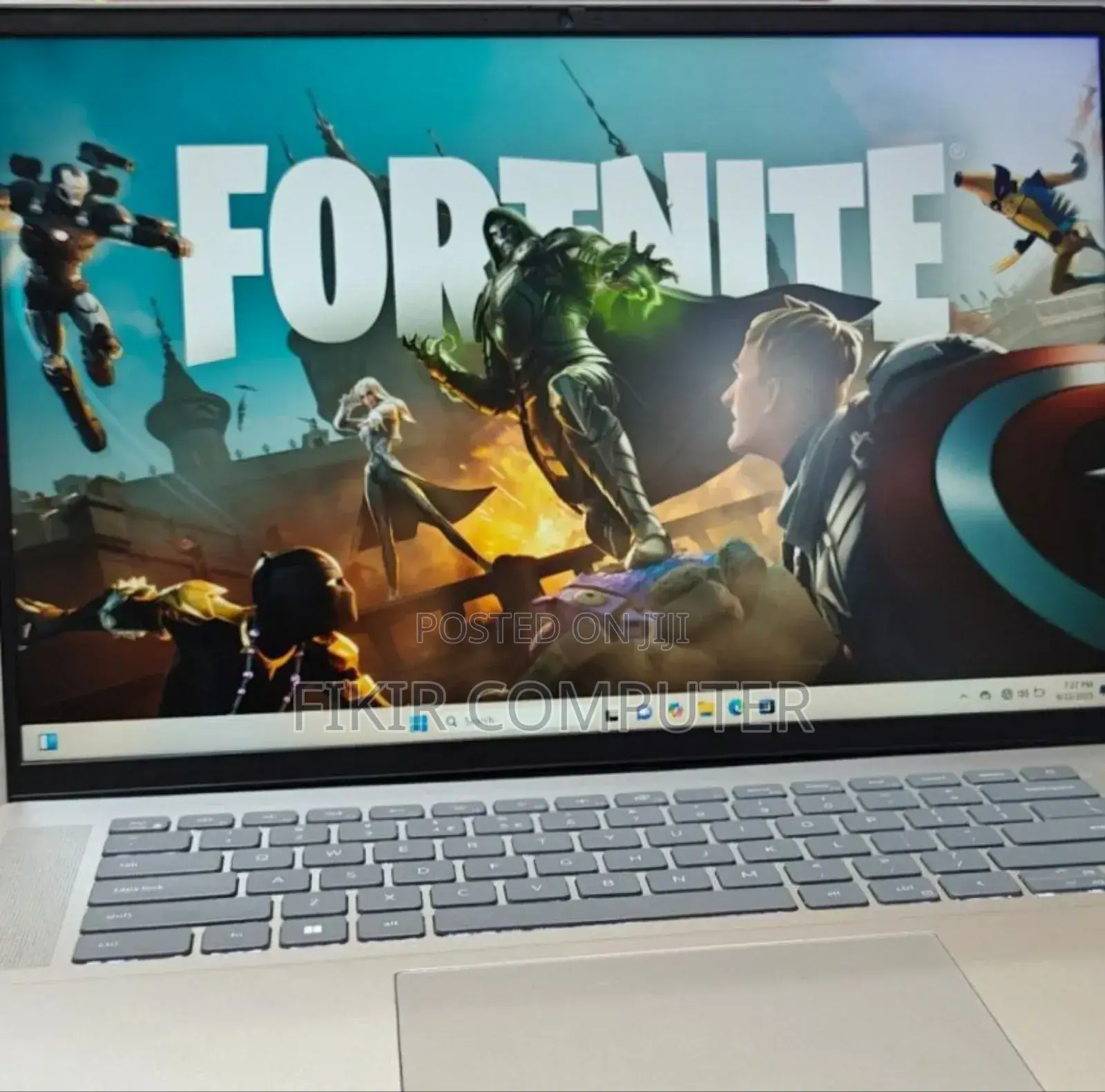 New Laptop Dell Precision 5540 16GB Intel Core I7 SSD 512GB