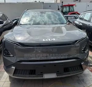 Photo - New Kia EV5 2025 Gray