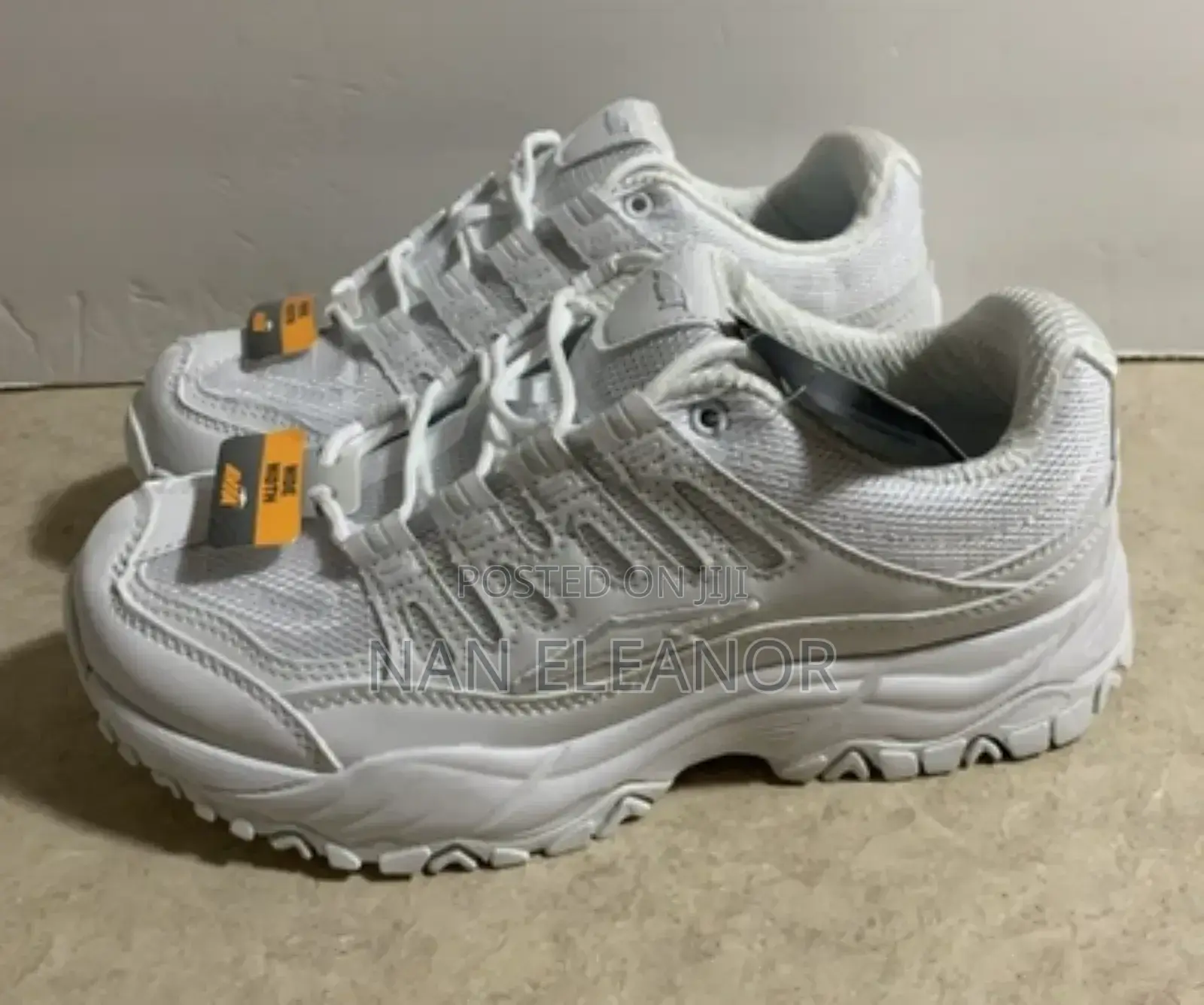 40, Avia Sneakers