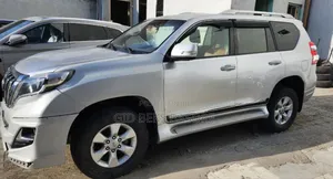 Toyota Land Cruiser Prado 2014 Silver