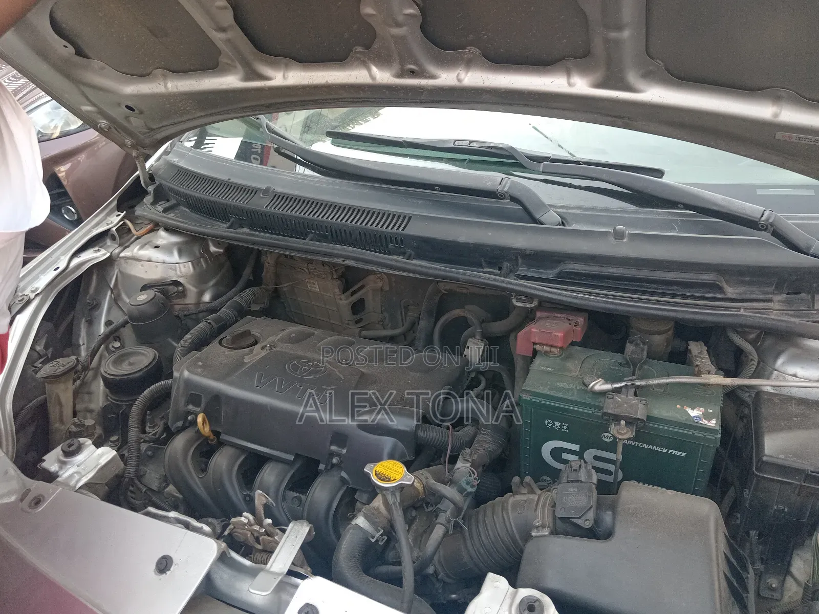 Toyota Yaris 2012 Silver