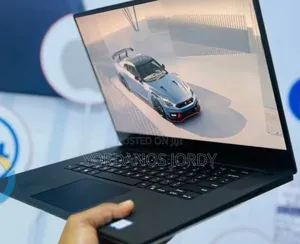 Photo - New Laptop Dell Precision 15 3520 16GB Intel Core I7 SSD 512GB